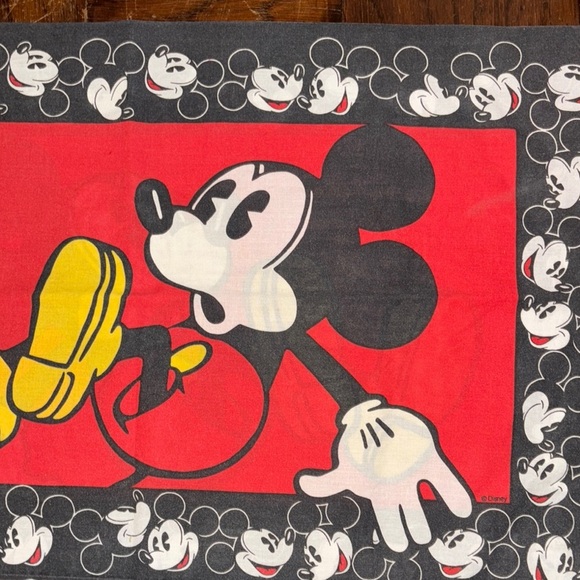 Vintage Mickey Mouse Red and Black pillowcase - Picture 2 of 7